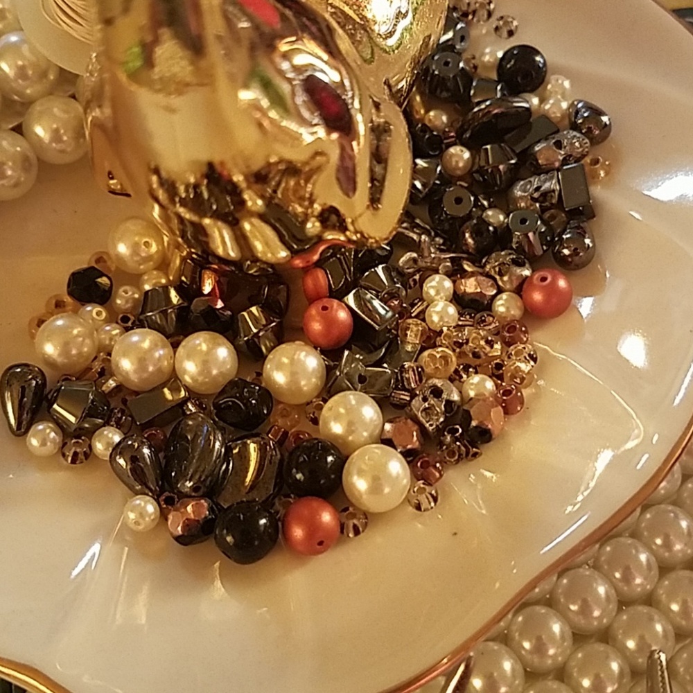 Beading - Picture 4 of 5